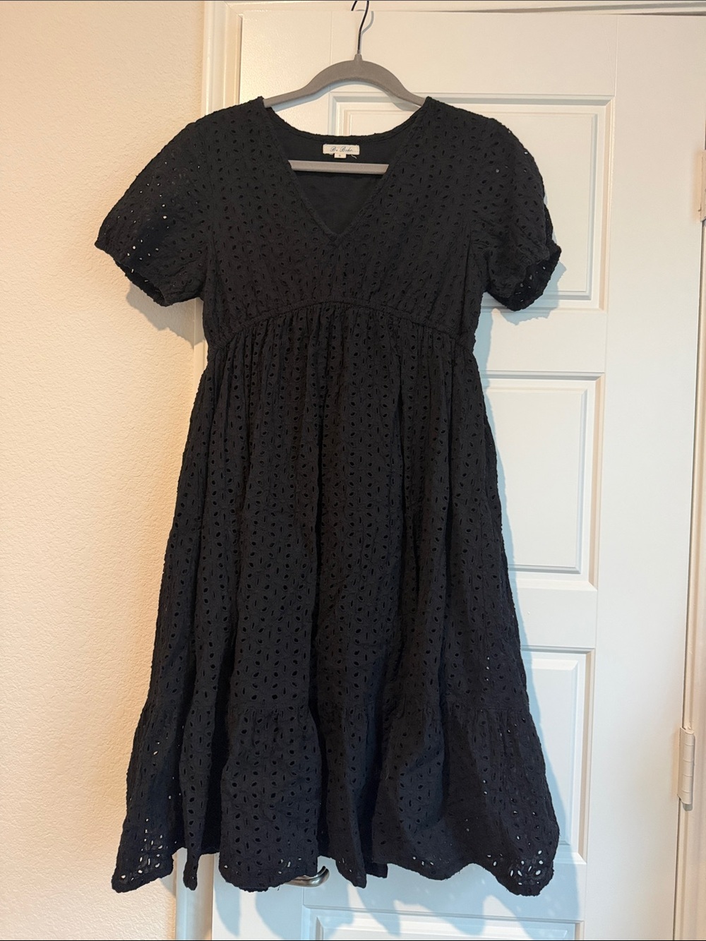 Black Eyelet V-Neck Casual Midi Dress